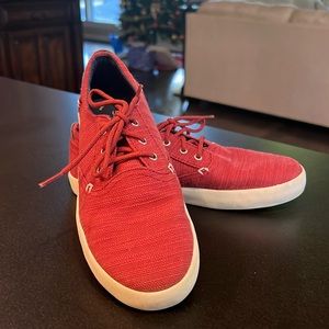 Like new boys Sperry size 5 memory foam topsider